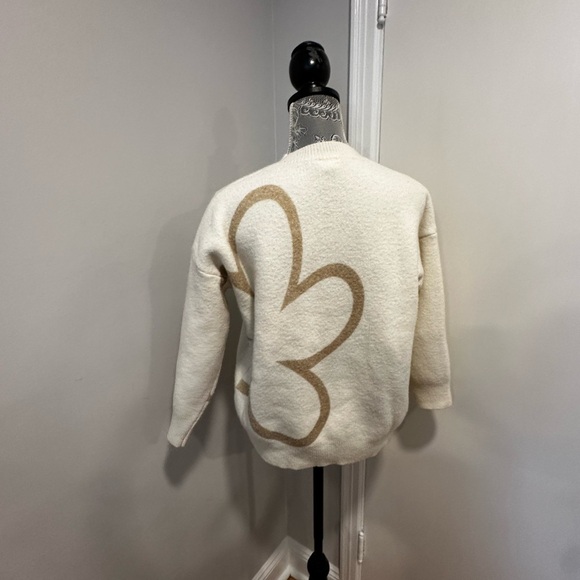 Le Lis Women’s small Cream Pullover Sweater Large Floral Daisy Outline Crew Neck - Picture 16 of 16